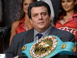 фото - Президент WBC: Мне жаль Уайлдера, он не может заработать денег