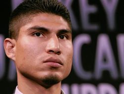 фото - Майки Гарсиа хочет поквитаться с Кроуфордом за поражение в любителях