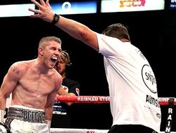 фото - Официально: Альварес узнал имя соперника на осень