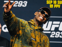 фото - Адесанья в преддверии боя со Стриклэндом попался за пьяной ездой