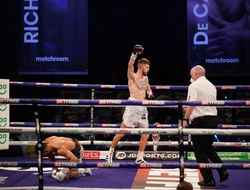 фото - А мы предупреждали! Яфай сенсационно проиграл Каннингхэму