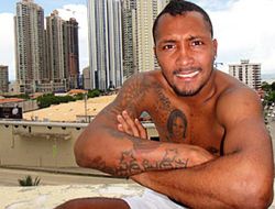 фото - Ансельмо Морено, Коки Камеда и Лео Санта Крус: чемпионская путаница