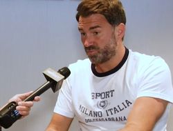 фото - Фак эврибади. Джошуа посоветовали именно так относиться к критике