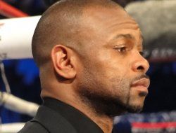 фото - Рой Джонс хочет заменить Майка Тайсона в бою с Джейком Полом