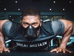 фото - Эрик Молина считает, что Кличко ничего не светит в бою с Джошуа