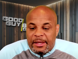 фото - Махачев — не Джонс? У Кормье неприятные вопросы к UFC