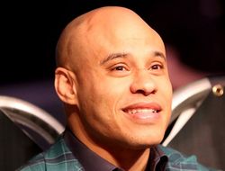 фото - «30-0». На что намекает менеджер Хабиба Нурмагомедова?