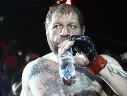 фото - Емельяненко нокаутировал Кокляева