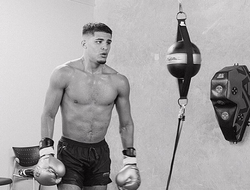 фото - Топ-проспект, который угрожал Тиму Цзю, встретится с экс-чемпионом мира