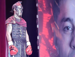 фото - Тайсон «бахнул» актёра на съёмках, Кроуфорд о своих достижениях, Ковалёв и Коробов боксируют в любителях — соцсети 