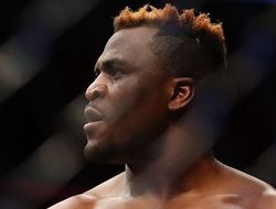 фото - Фрэнсис Энганну: Хочу Леснара! Леснара хочу!