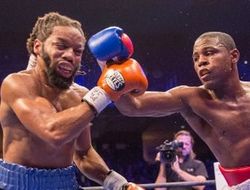 фото - Экс-чемпион Хавьер Фортуна повалялся, но пересилил патлача Дагласа