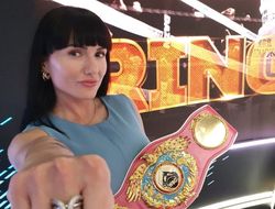 фото - Бродницка удосрочена певицей, Мастернак бил джорнимена — результаты из Польши