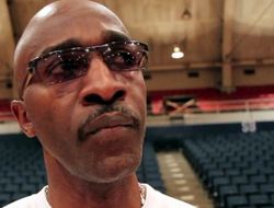 фото - Тренер Ламонта Питерсона не знает, что произойдёт в бою против Спенса