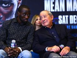 фото - Почему Пакьяо дерётся со Спенсом, а не Кроуфордом? Отвечает Боб Арум