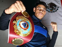 фото - Чемпион Наваррете подерётся за титул в новом весе. Озвучены возможные оппоненты