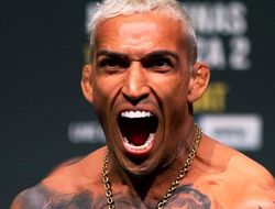 фото - Не Махачев. Чарльз Оливейра назвал желанного соперника