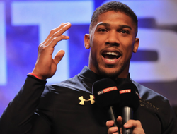 фото - Ни в коем случае не Рой Джонс! Джошуа предостерегли насчёт нового тренера 