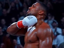 фото - Кадр дня: Энтони Джошуа с флагом Украины