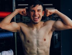 фото - Арум сманил в профи 18-летнего американского любителя Криса Сабалу 