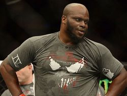фото - UFC: Деррик Льюис вырвал победу у Роя Нельсона