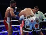 Олимпийский чемпион не блистал на арене Абу-Даби: видео