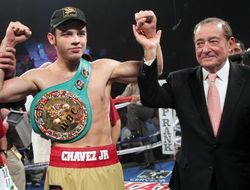 фото - Чавес-младший vs. Боб Арум: расставание полюбовно