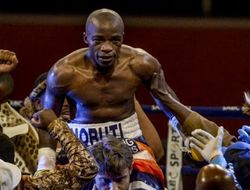 фото - Морути Мталане остался чемпионом мира, успешно защитившись в Японии