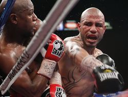 фото - Пеньягарикано: «Котто открыт для боёв с Альваресом и Мэйуэзером»