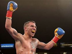 фото - В 2018-м Ломаченко может выступать за пределами США — Арум