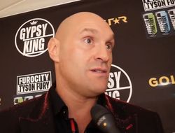 фото - Тайсон Фьюри: «Хочу нокаутировать Усика быстро, он не выдержит больше Чисоры»