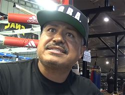 фото - «Ломаченко мог бы завершить карьеру, как Гвоздик». Роберт Гарсиа — о поражении Василия 