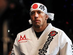 фото - Президент UFC готов устроить бой Джорджа Сен-Пьера и Андерсона Силвы