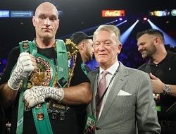фото - Почему не договорились о бое Усик–Фьюри: версия Фрэнка Уоррена