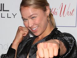 фото - Названа возможная соперница Ронды Раузи