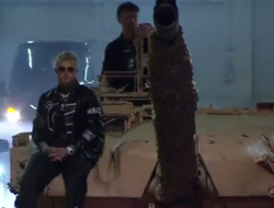 фото - Джейк Пол слез с танка и побил Нейта Диаса: видео