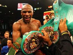 фото - Флойд Мэйуэзер ещё раз победил Маркоса Майдану