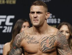 фото - Бой Дастина Порье и Дэна Хукера возглавит турнир UFC в мае — СМИ