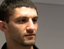 фото - «Зарядился так, что было всё равно, кто противник»: Далакян вернулся в Украину — видео