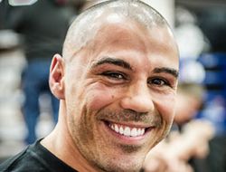 фото - Майк Замбидис: «Реванш с Хасиковым станет великим сражением»