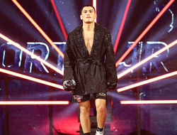 фото - Де Ла Хойя сорвал бой Муртазалиев–Ортис. Оскар объяснил решение