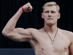 фото - «Может быть скучный бой». Волков оценил себя и Розенструйка