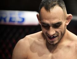 фото - Фергюсон «уколол» Нурмагомедова после переноса своего боя с Гэтжи: фото