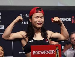 фото - Как пушинку! Миниатюрная Вэйли Чжан подняла огромного Нганну — видео