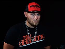 фото - Том Шварц: Тайсон Фьюри — больной на голову