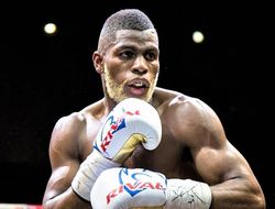 фото - Абрахам Нова без блеска перебоксировал Эйвери Спарроу