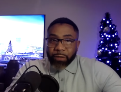 фото - «Никто не побьёт Усика». Британский промоутер отрицает ограбление в реванше с Фьюри