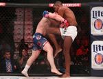 Bellator 144: Карвалью взял титул в среднем весе, нокаутировав Хэлси
