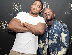 фото - Флойд Мейвезер поможет Джошуа подготовиться к мегафайту с Фьюри
