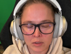 фото - Что-то пошло не так. Роузи рассказала, как планировала провести бой с Холм